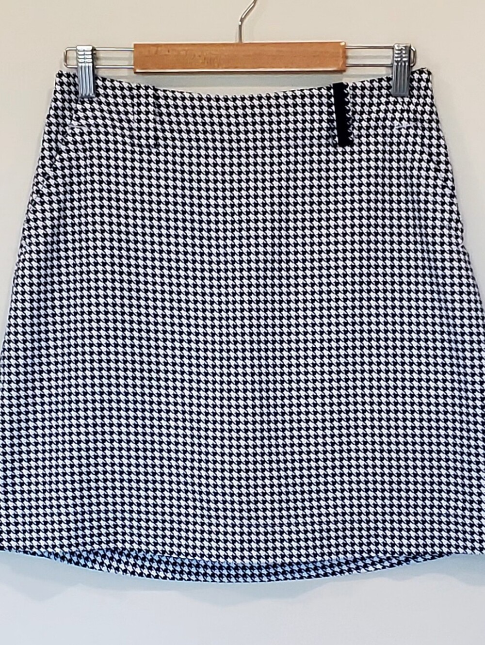 Nike Golf Fit Dry Black+White Houndstooth Skirt Built-In Shorts  Wm's 4 NEAR NEW